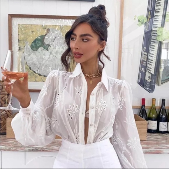 Boho White embroidered eyelet button up Blouse - Picture 4 of 12